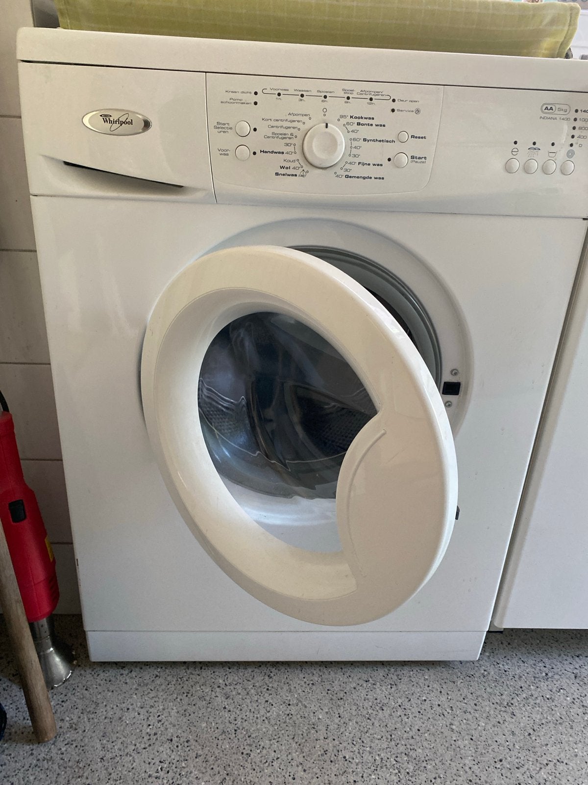 Whirlpool Wasmachine - Voorlader, Ophalen, 1200 tot 1600 toeren, Gebruikt, 4 tot 6 kg