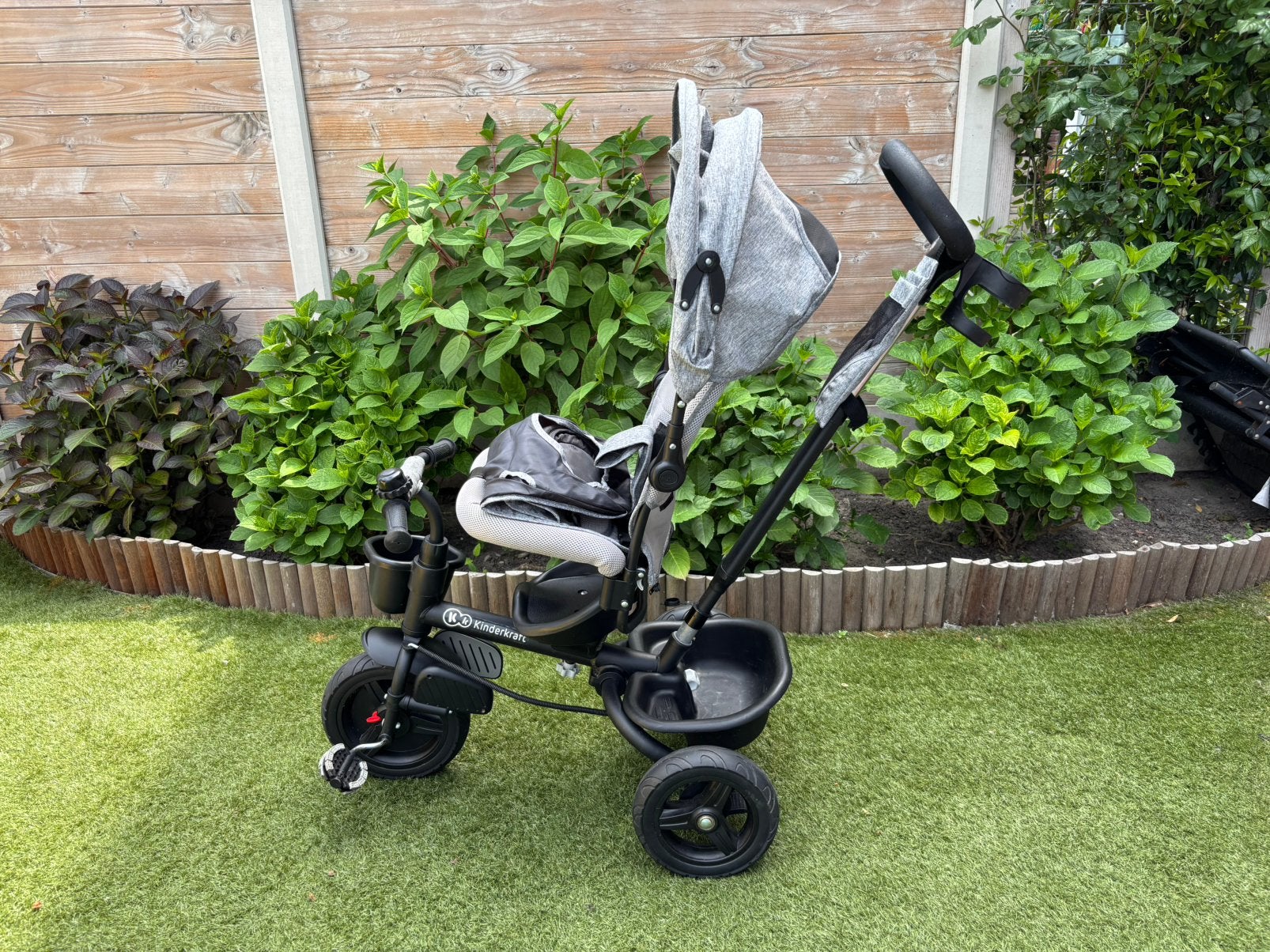 Kinderkraft AVEO 6-in-1 driewieler zwart met grijze kap, Ophalen, Zo goed als nieuw, Overige merken, Zonnekap