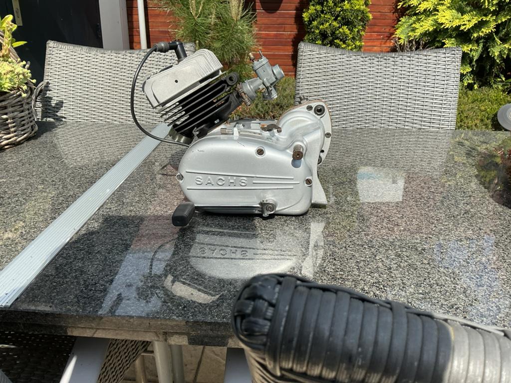 Sachs motorblok 4 voet, Ophalen of Verzenden, Gebruikt, Blok, Overige merken