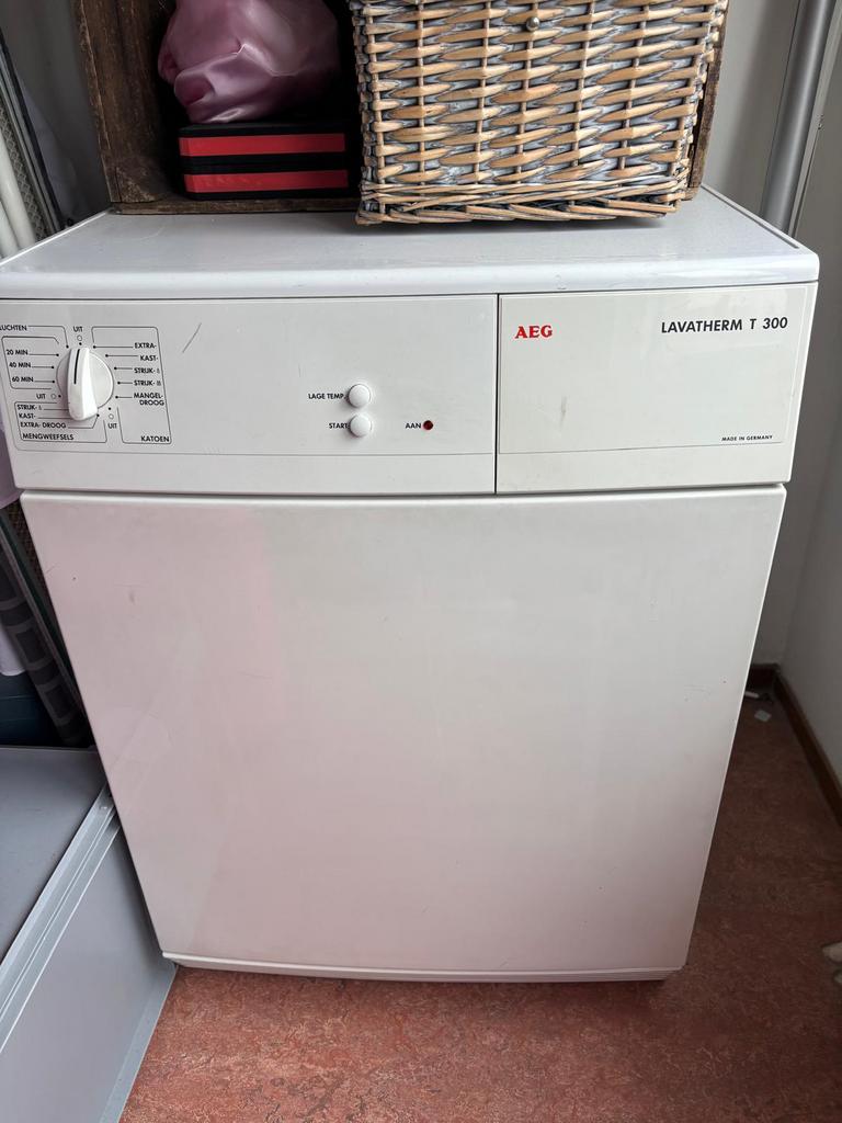AEG wasdroger, Witgoed en Apparatuur, Ophalen, Gebruikt, Luchtafvoer, Voorlader