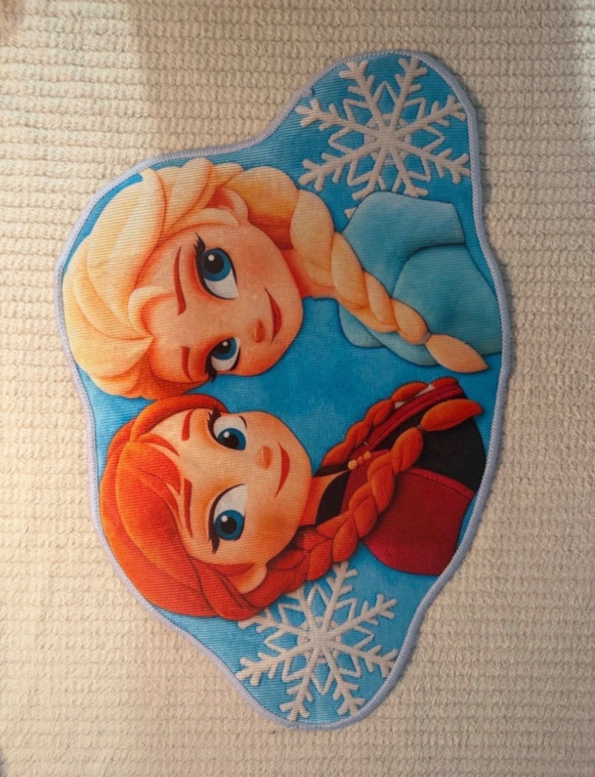 Frozen vloerkleedje Elsa en Anna, Ophalen of Verzenden, Gebruikt, Meerkleurig, Textiel