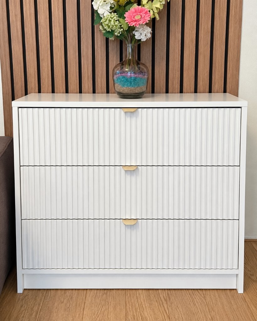 Tavares Chest of Drawers – White with Gold Handles, Huis en Inrichting, Nieuw, 50 tot 100 cm, 3 of 4 laden, Minder dan 100 cm