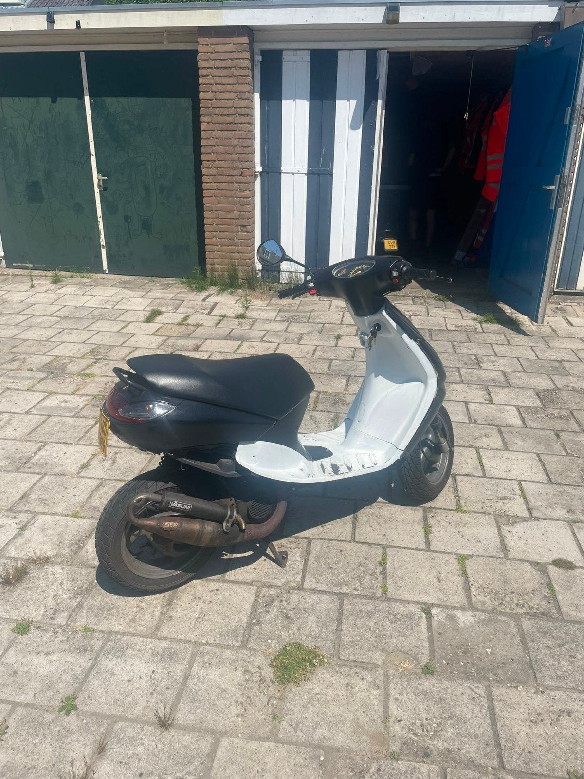 Peugot Vivacity 2T 2005 (brom), zwart wit, Ophalen, Gebruikt, Maximaal 45 km/u, 49 cc