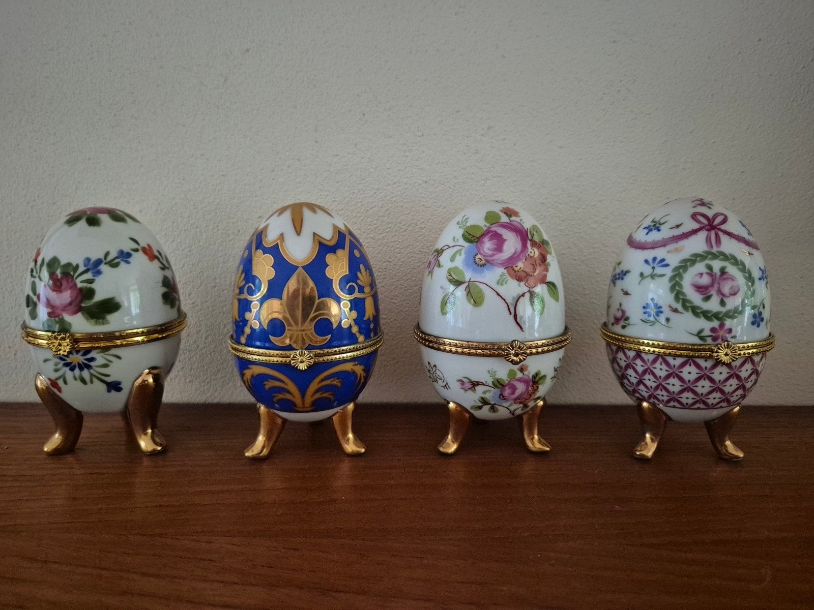 4 vintage porseleinen eitjes Fabergé stijl, Antiek en Kunst, Antiek | Porselein, Ophalen