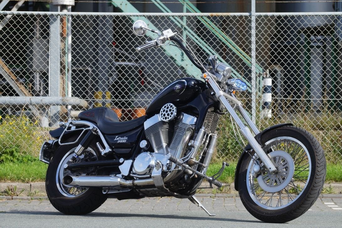 SUZUKI VS 1400 INTRUDER (bj 1991), 1360 cc, Chopper, Bedrijf, Onbekend