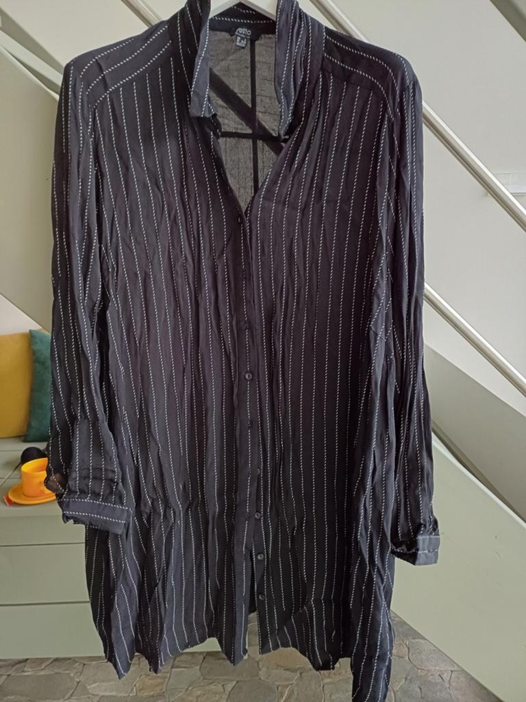 Yesta blouse maat 4, Kleding | Dames, Grote Maten, Ophalen of Verzenden, Nieuw, Blauw, Blouse of Tuniek