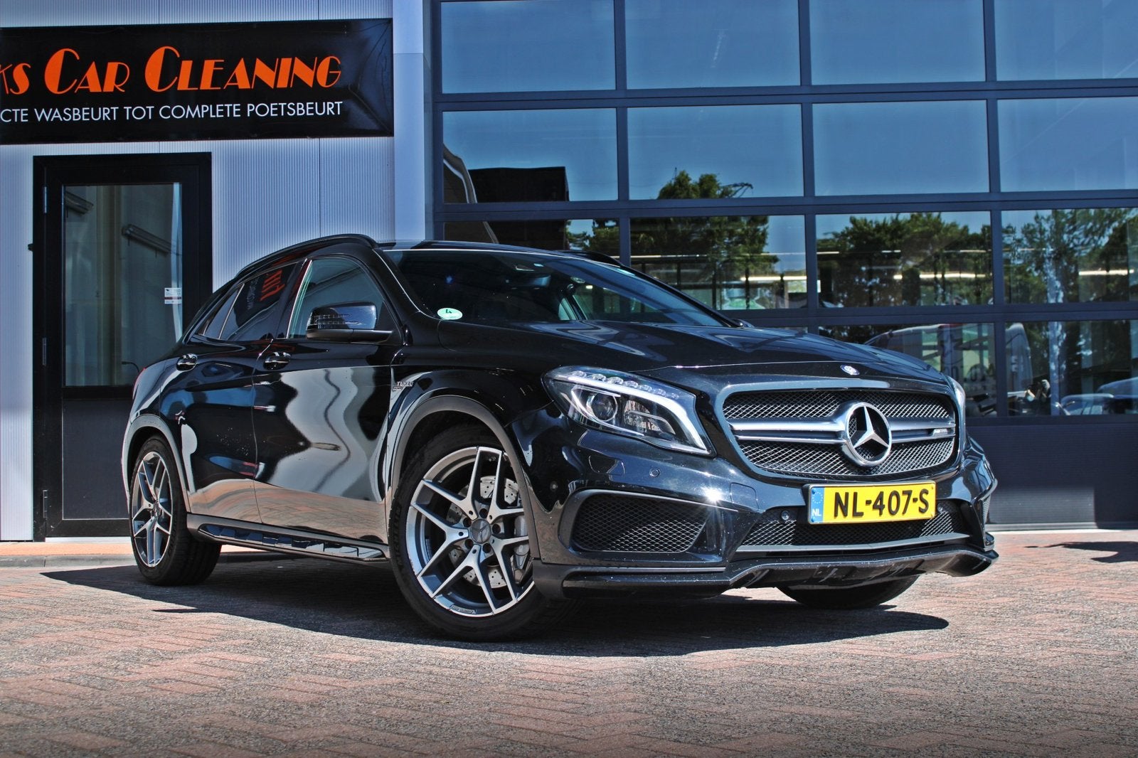 Mercedes-Benz GLA 45 AMG | schaalstoelen | schuif kanteldak, Auto's, Automaat, 4 cilinders, Zwart, 14 km/l