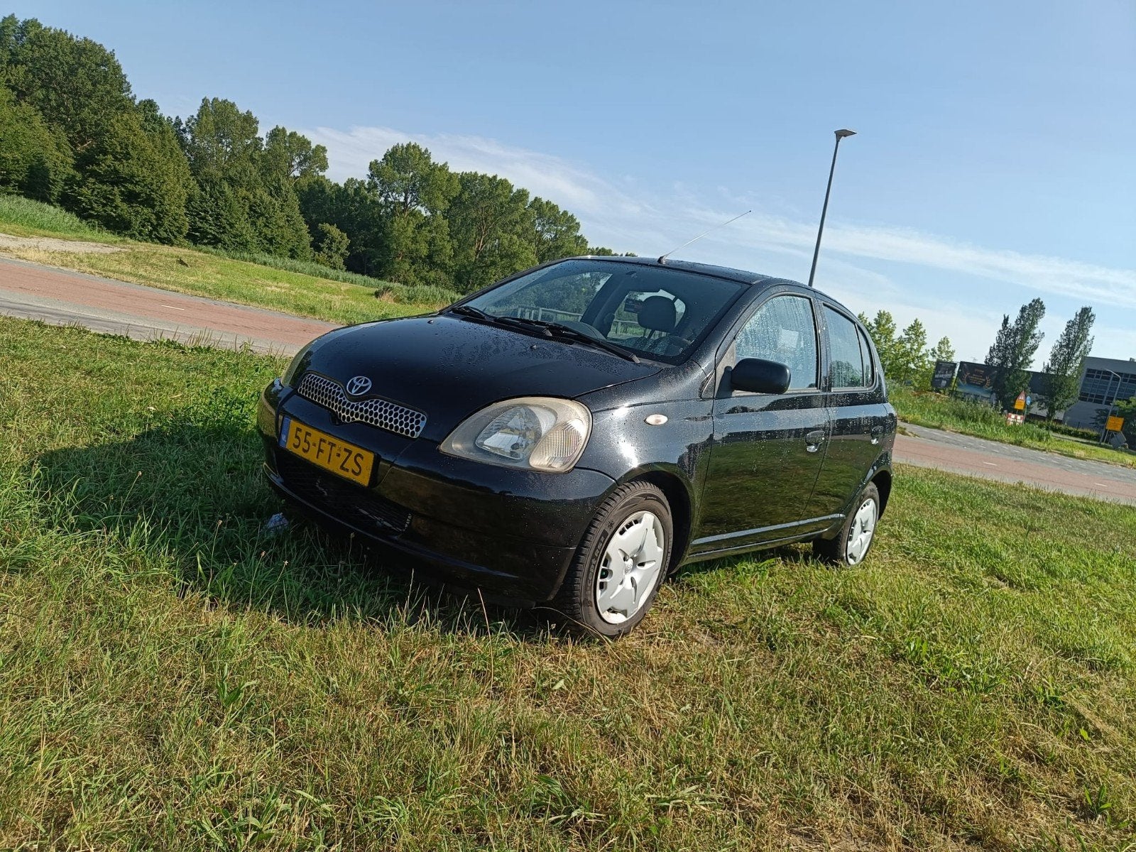 Toyota Yaris 1.3 16V 5DR 2000 | Airco, Auto's, Toyota, Voorwielaandrijving, 1299 cc, 31 €/maand, 4 cilinders