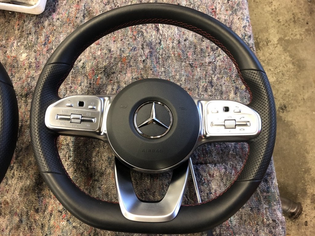 AMG Stuur met Airbag model 2019 W177 W247 Rode Stiksels, Auto-onderdelen, Interieur en Bekleding, Niet ingevuld, Gebruikt, Mercedes-Benz