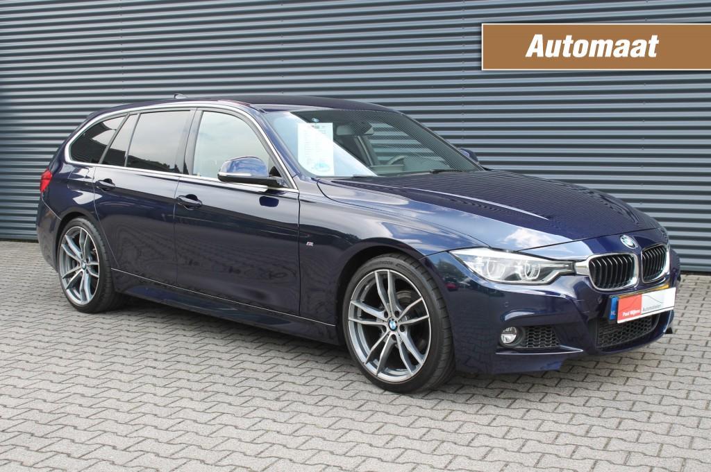 Bmw 3-SERIE 318i Touring M-Pakket High Executive Uitv. AUTOM, Auto's, Automaat, Gebruikt, Euro 6, Blauw