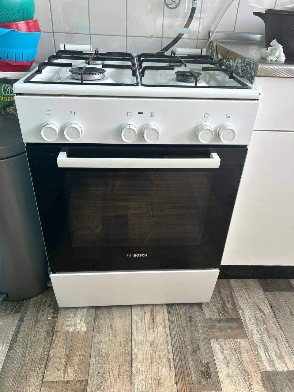 Bosch fornuis met oven - in top staat, Hete lucht, 60 cm of meer, Zo goed als nieuw, Gas