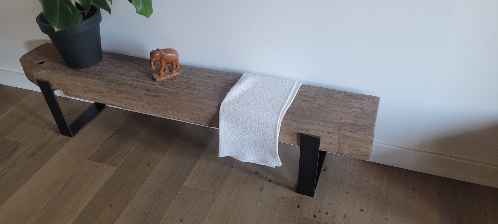 Industriële Tv meubel/bankje. 187 cm., Ophalen, Nieuw