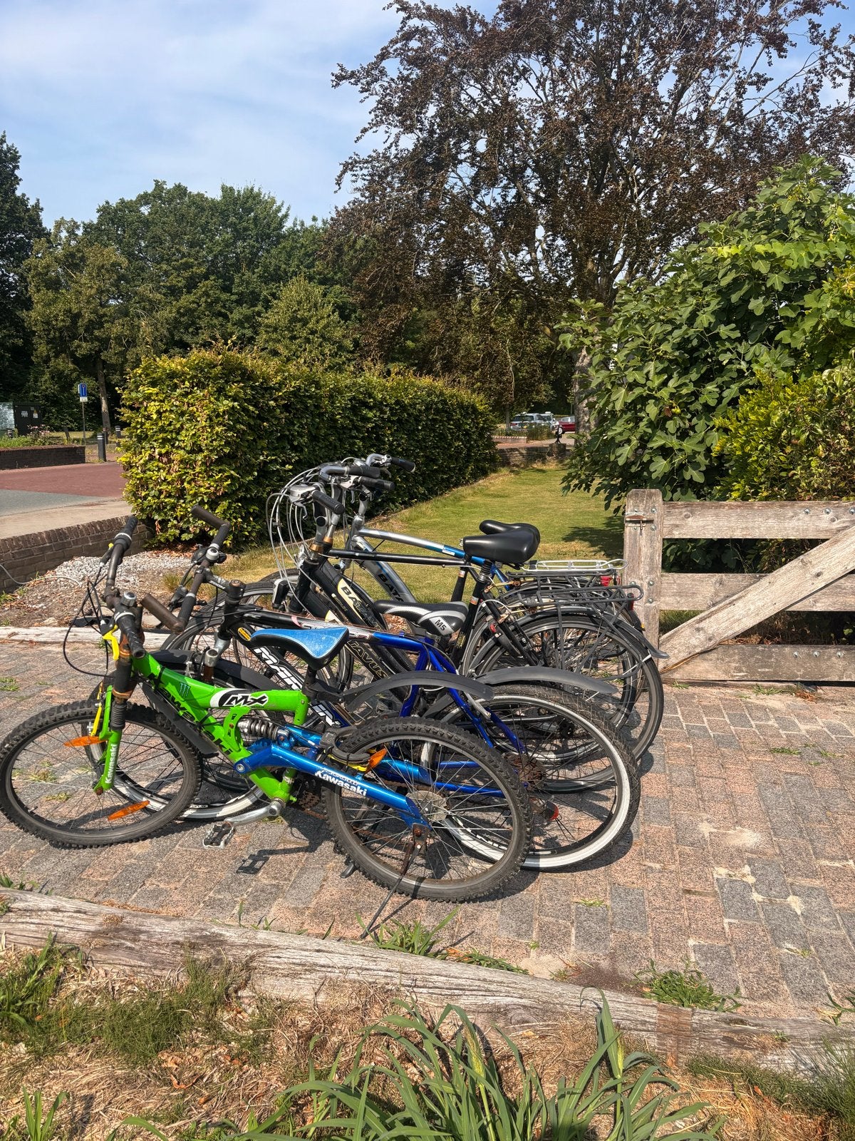 Partij oude fietsen: loop, sloop of onderdelen, Ophalen, Gebruikt, Overige merken
