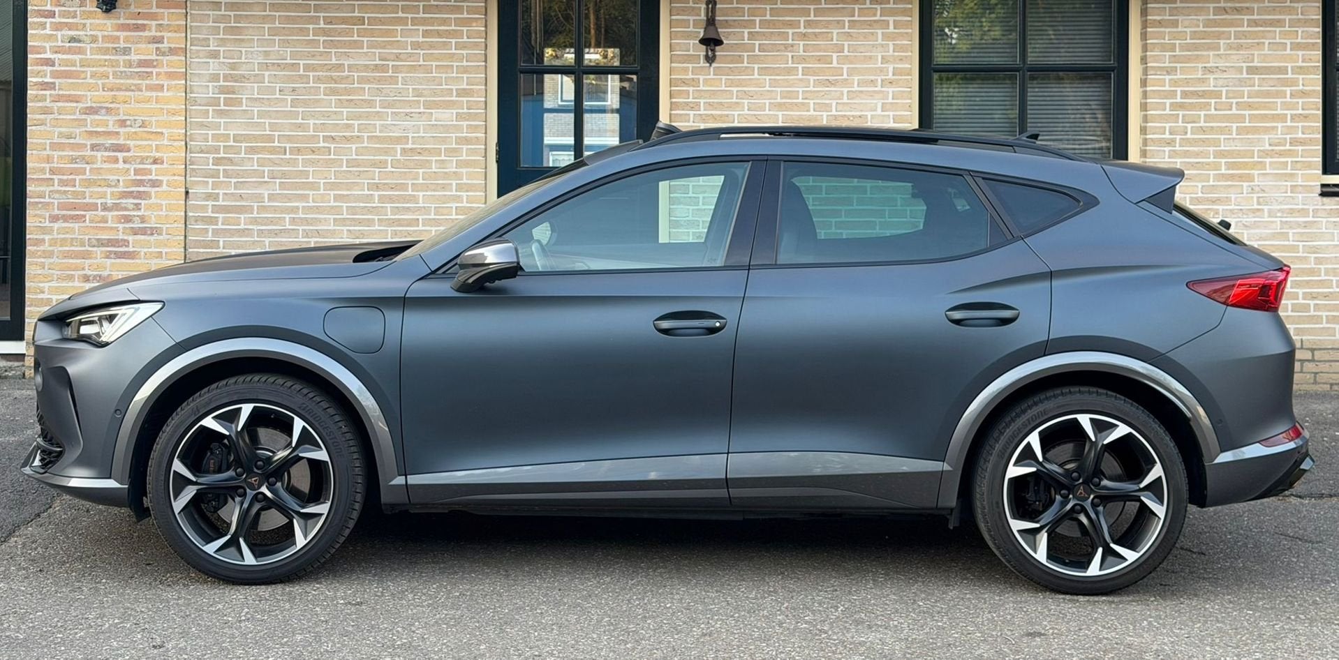 Cupra Formentor 245PK| PANO| CAMERA 1.4 e-Hybrid VZ Performa, Auto's, Dealer onderhouden, Gebruikt, 4 cilinders, Leder en Stof