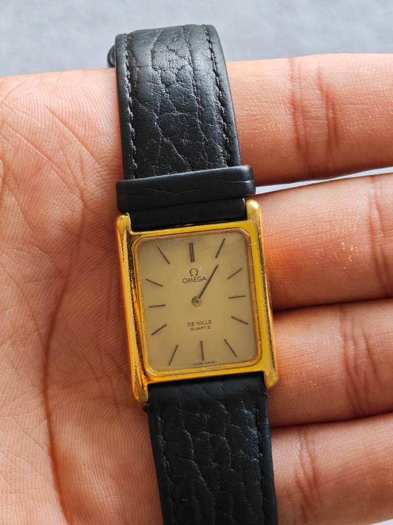 Omega De ville Tank origineel vintage quartz (geen cartier), Sieraden, Tassen en Uiterlijk, Horloges | Heren, Ophalen of Verzenden