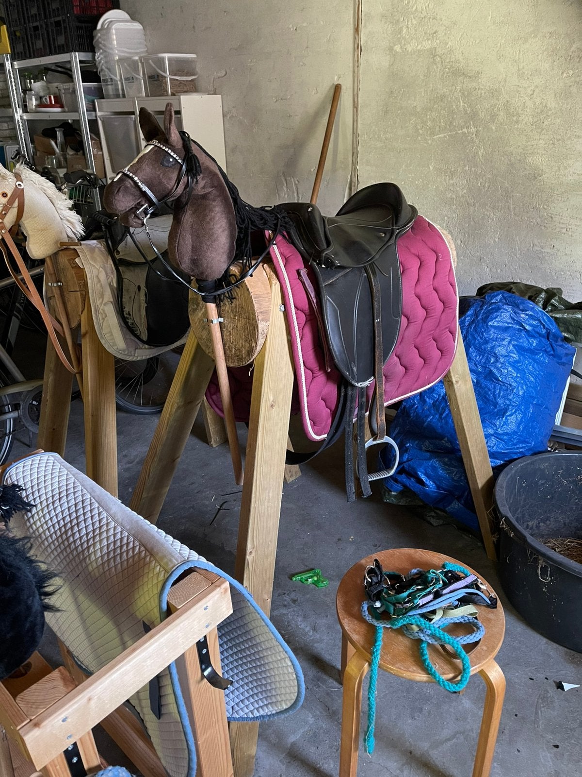 Twee grote houten bokken/paard hobby horse, Ophalen, Gebruikt