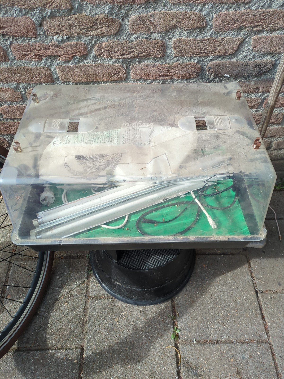Romberg Kweekbak met Verlichting, Ventilatie & Verwarming, Romberg, Gebruikt, Ophalen of Verzenden, Info@romberg.de