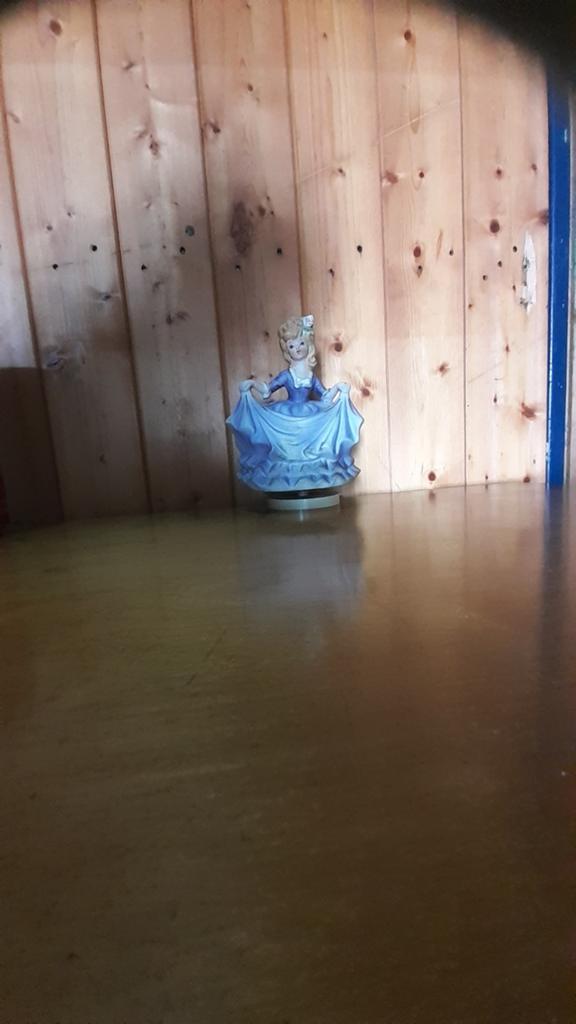 Muziekdoos Jaren '70 - Dame in Paarse Jurk porselein, Antiek en Kunst, Curiosa en Brocante, Ophalen of Verzenden