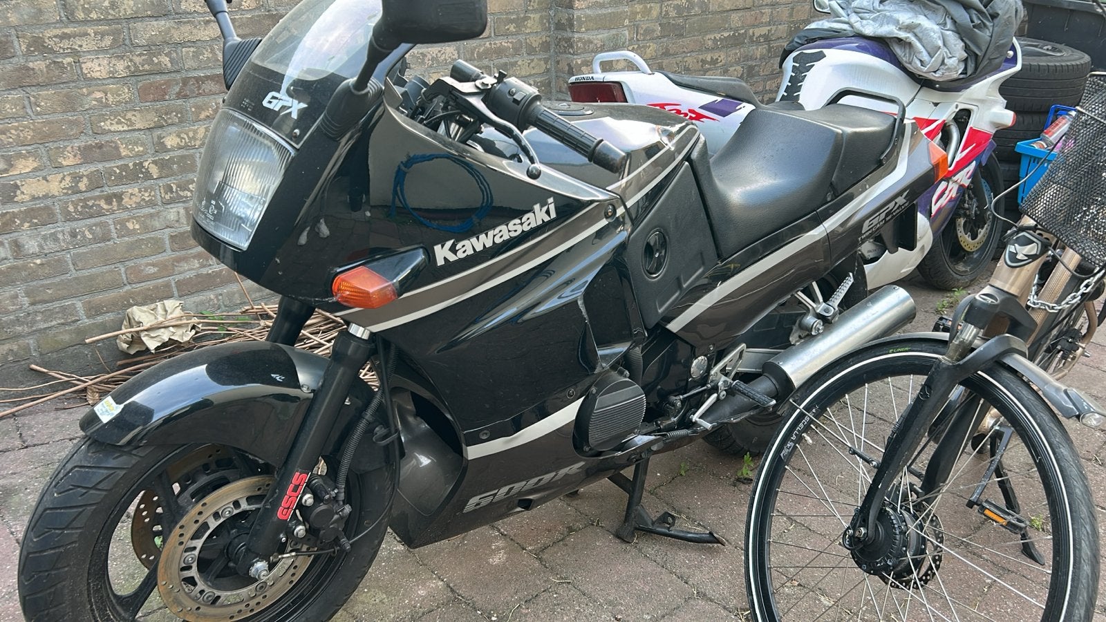 Kawasaki GPX 600R - Sportieve tourmotor, Motoren, 4 cilinders, Motorrijbewijs A, Gebruikt, Meer dan 35 kW