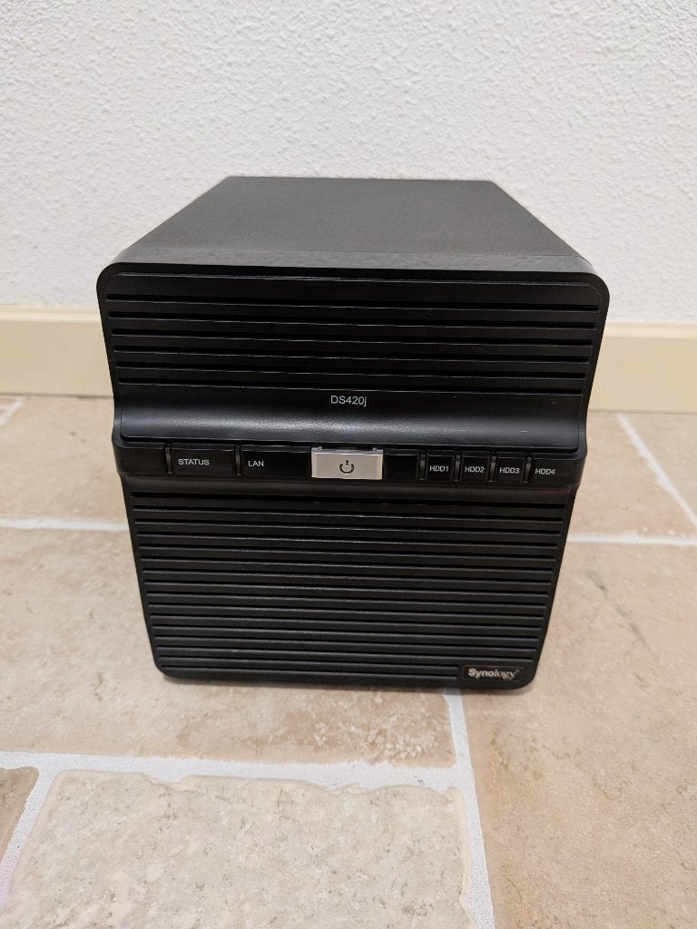 Synology DS420j NAS + 56TB (2x16TB + 2x12TB WD), Computers en Software, NAS, Zo goed als nieuw, Ophalen of Verzenden