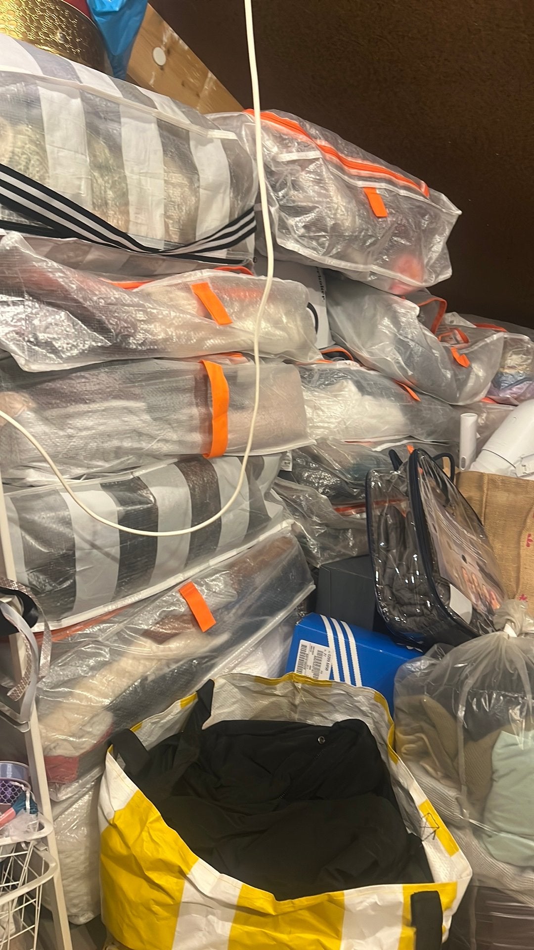 Opkoper gezocht kleding, Diversen, Ophalen of Verzenden, Zo goed als nieuw