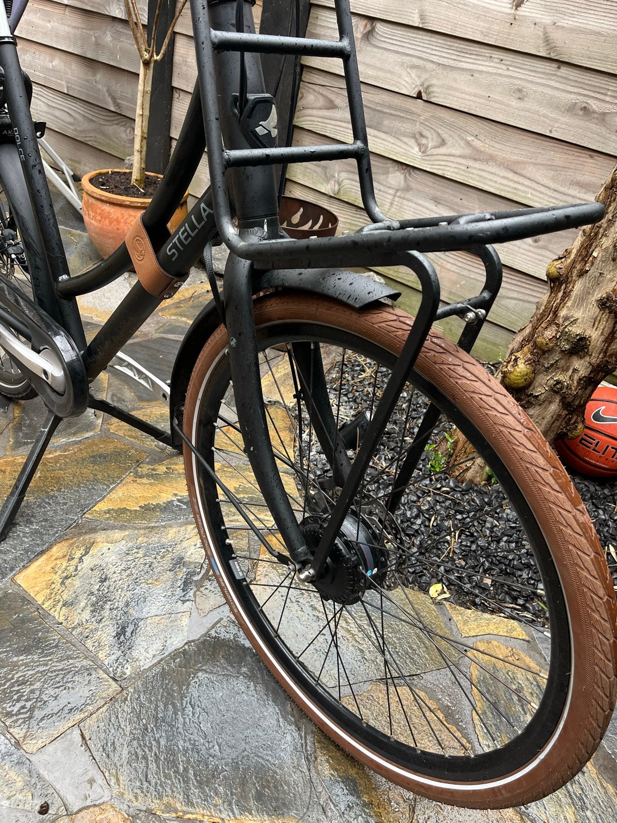 Stella Dolce Black Edition E-bike - Stijlvol & Comfortabel, Gebruikt, 51 tot 55 cm, 50 km per accu of meer, Ophalen