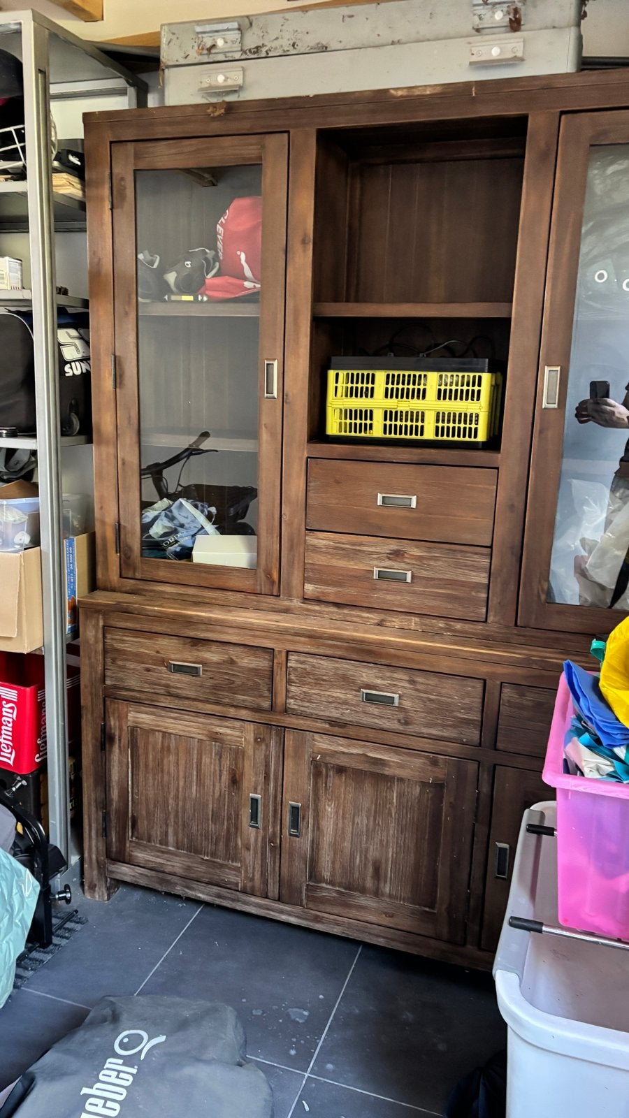 Decoratieve Houten Kast met Glazen Deuren, Ophalen, Gebruikt