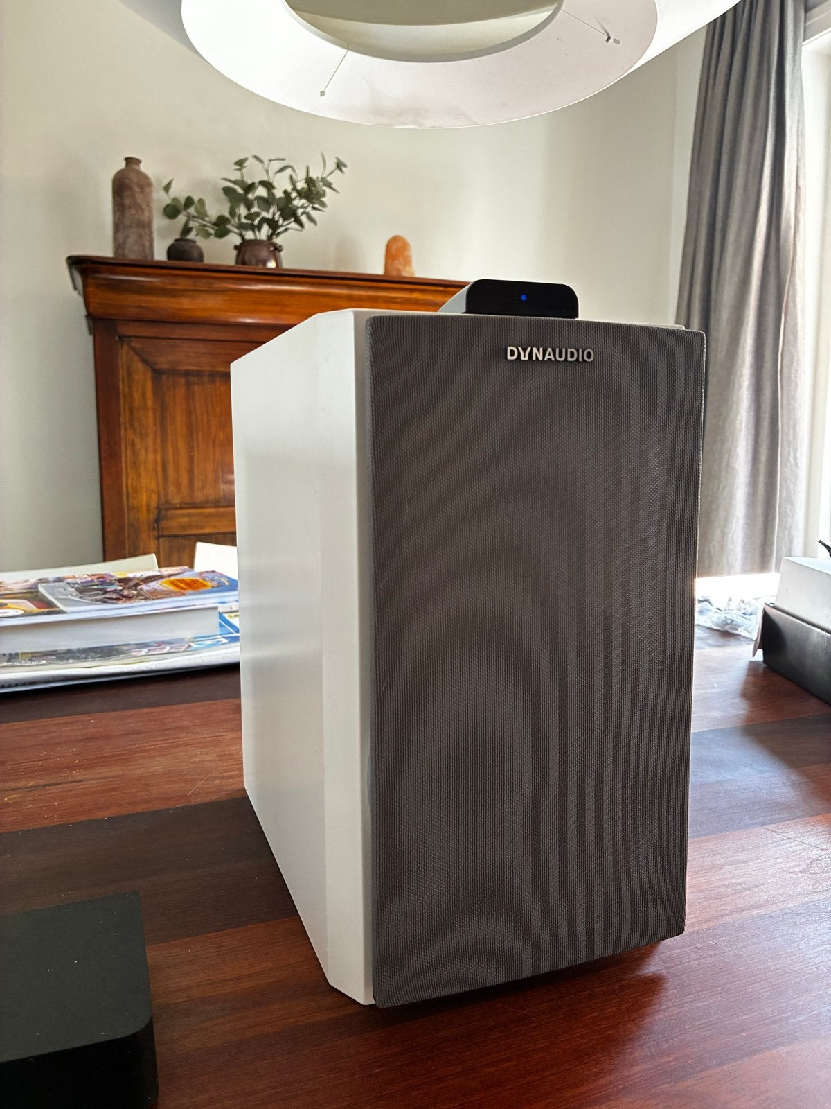 Dynaudio Xeo 4 actieve speakerset met Hub en Link, Zo goed als nieuw, Boekenplank luidspreker, Ophalen, Overige merken