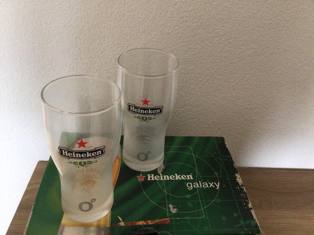 Set van 6 Heineken bierglazen € 5, Ophalen, Nieuw, Bierglas