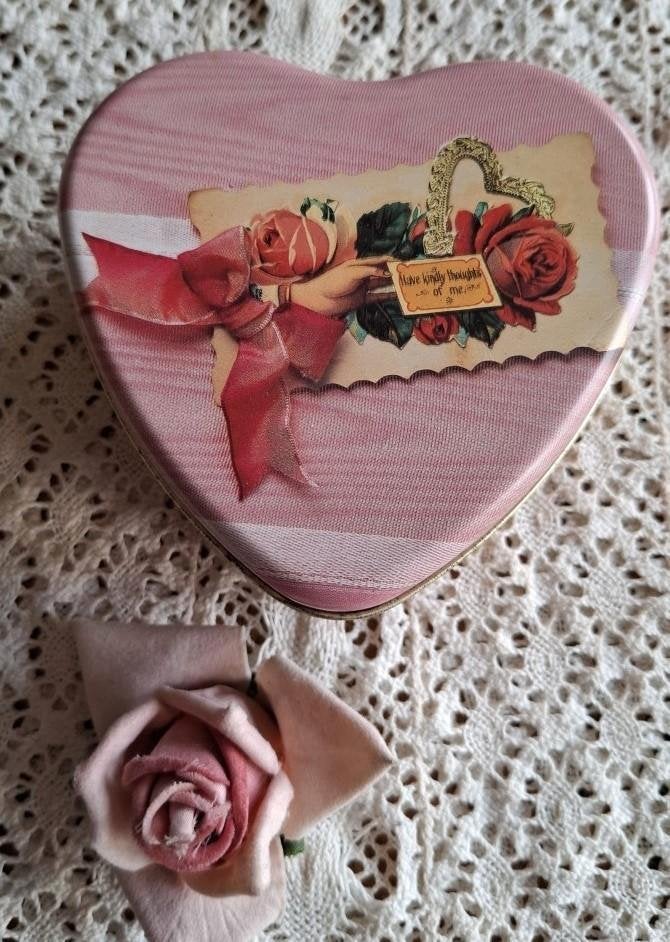 Vintage Russ Berrie blikje, hart, nostalgische afbeeldingen, Verzamelen, Blikken, Ophalen of Verzenden, Gebruikt, Overige, Overige merken