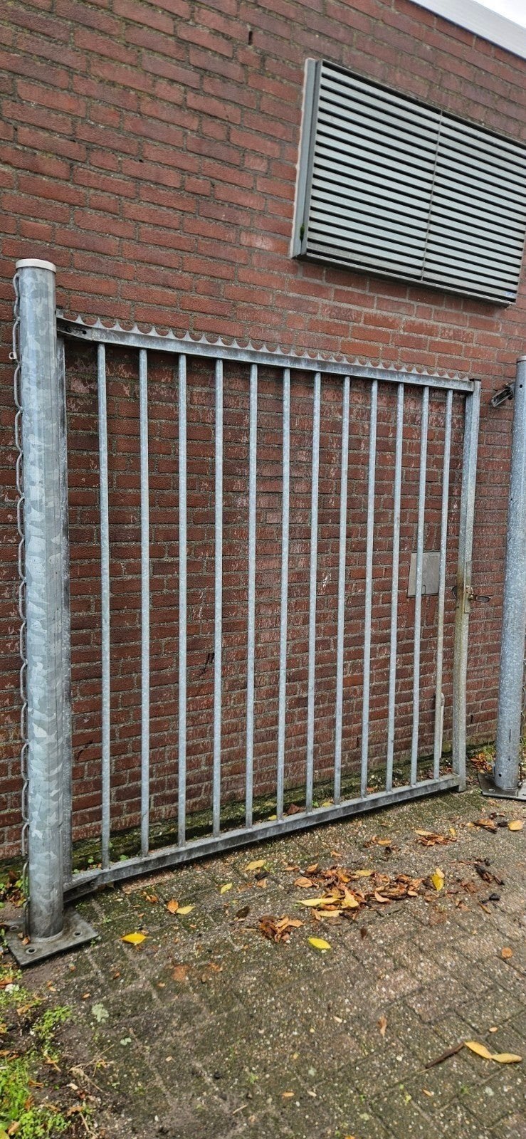 Stevig ijzeren hekwerk 200 x200  met poort, Met poort, Gebruikt, IJzer, Spijlenhekwerk