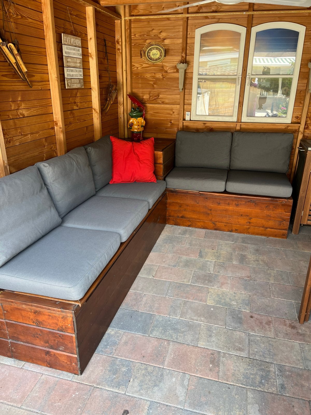 Mooie tuinkussens met grijze hoezen, 5 zit- en 5 rugkussens, Tuin en Terras, Tuinmeubel-accessoires, Ophalen, Gebruikt