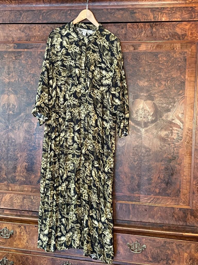 Jurk van Soyaconcept, Kleding | Dames, Jurken, Overige kleuren, Maat 42/44 (L), Zo goed als nieuw, Onder de knie
