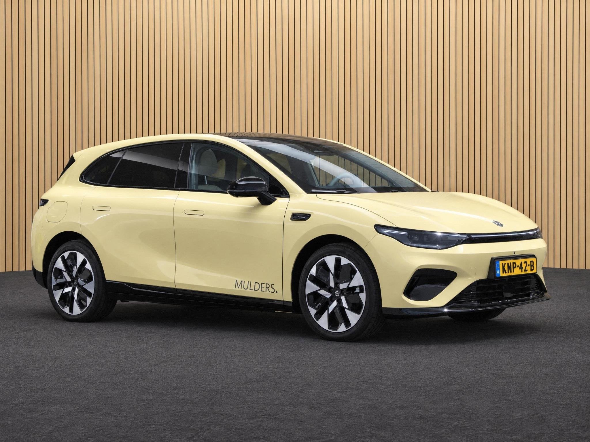 Leapmotor B05 ProMax Design 67.1 kWh Boek nu een proefrit bi, Auto's, 12 maanden, Achterwielaandrijving, Gebruikt, Overige modellen