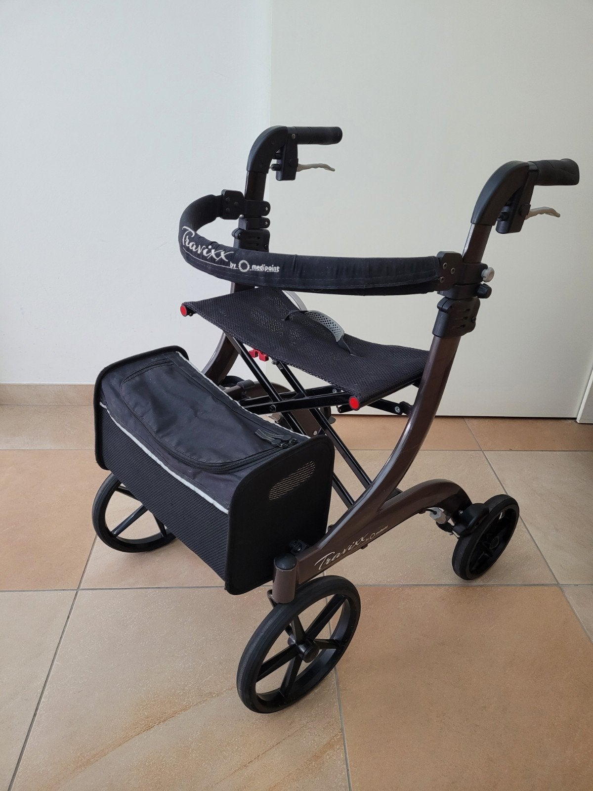 Rollator Travixx maat M, Ophalen, Opvouwbaar, Gebruikt