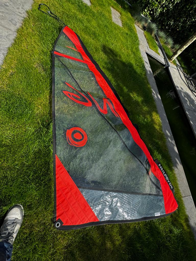 Neilpryde Next Gear Windsurfzeil 2,6 m2, Watersport en Boten, Windsurfen, Gebruikt, Minder dan 3.5 m², Ophalen of Verzenden, Neilpryde
