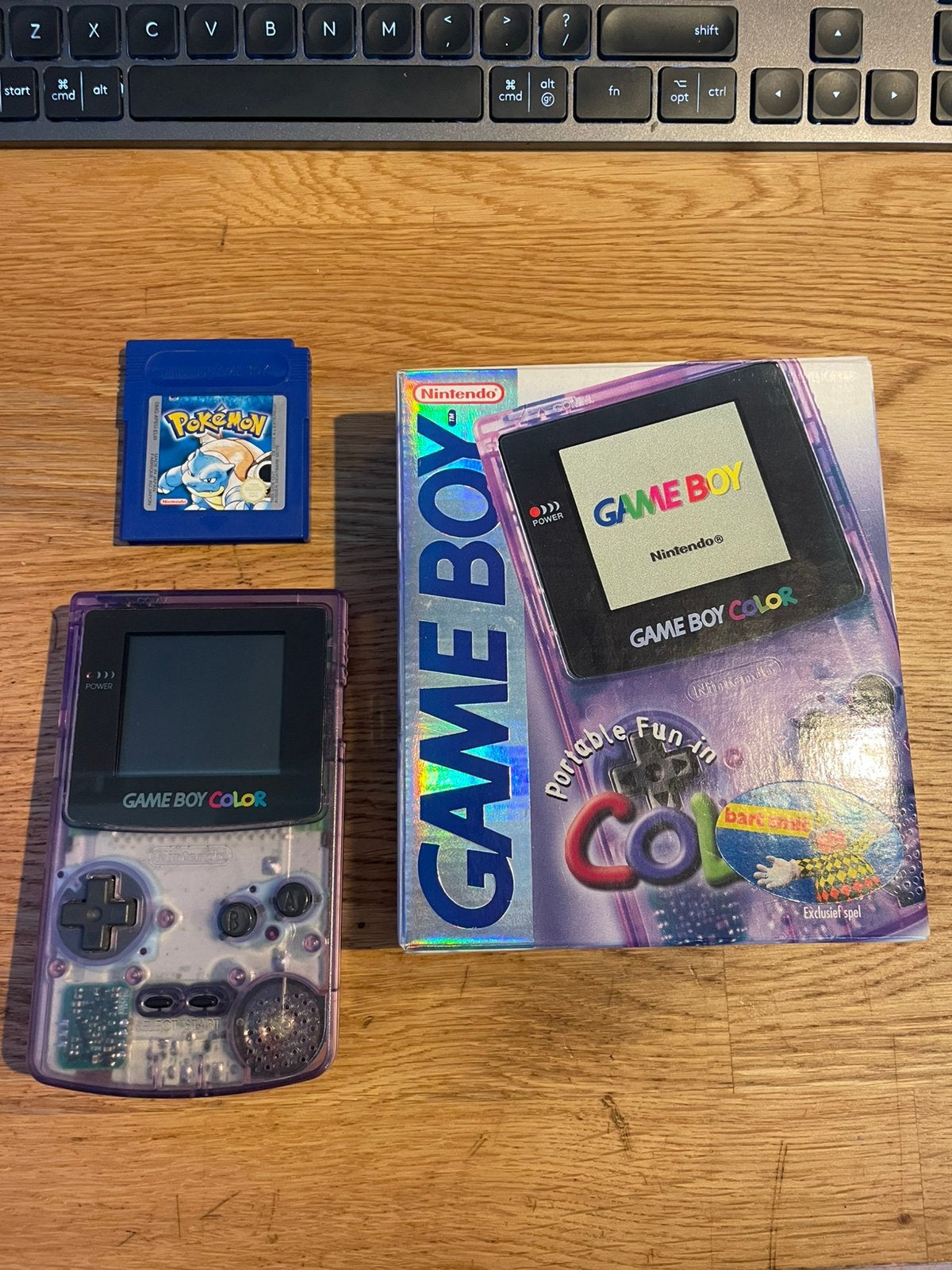 Super nette Gameboy Color met Pokemon Blue, Spelcomputers en Games, Spelcomputers | Nintendo Game Boy, Ophalen of Verzenden, Zo goed als nieuw