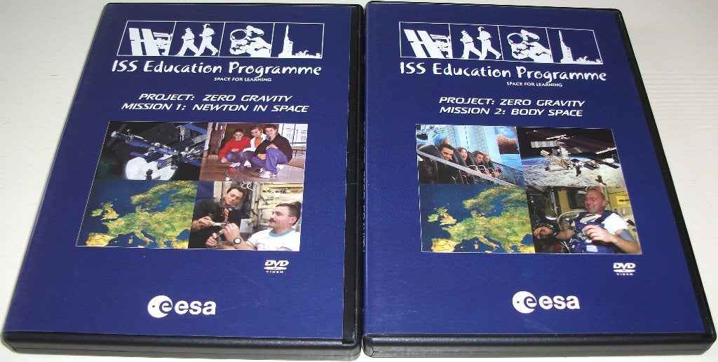 Dvd *** PROJECT: ZERO GRAVITY *** Mission 1 + 2, Inclusief boekje, Wetenschap of Techniek, Zo goed als nieuw, Vanaf 12 jaar