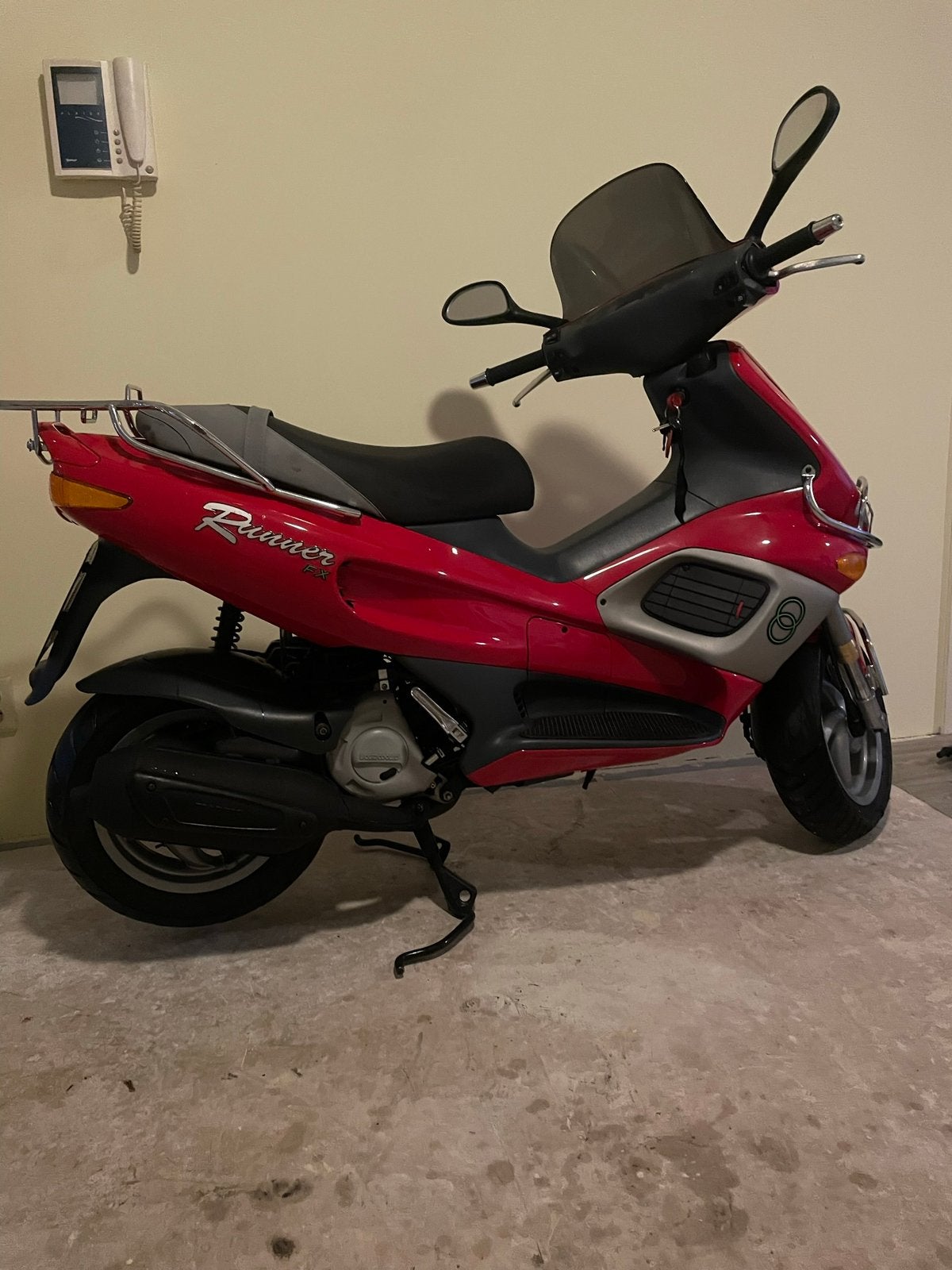 Gilera runner kappenset 125cc 180, Fietsen en Brommers, Ophalen of Verzenden, Zo goed als nieuw, Benzine, Overige modellen