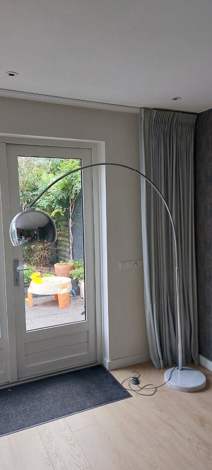 Grote Booglamp met Zware Nep Marmeren Voet - 2.10m Hoog, Ophalen, Gebruikt, Metaal, 200 cm of meer