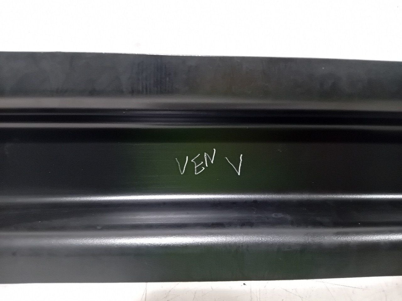 Bumperbalk voor Seat Mii, Onderdelen@venauto.nl, Van der Ven Autorecycling B.V., Gebruikt, Ettenseweg 76, 4706 PB Roosendaal, The Netherlands