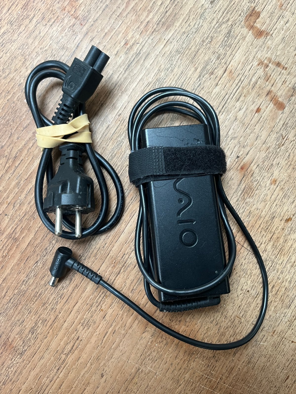 Sony VAIO Laptop Charger 19.5V 4.7A 90W, Ophalen of Verzenden, Zo goed als nieuw