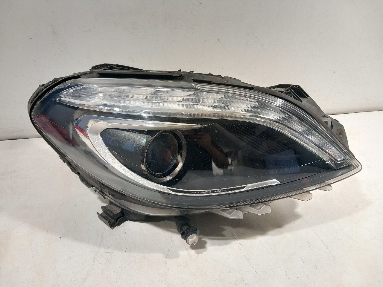 Koplamp rechts Mercedes-Benz B-Klasse, Onderdelen@venauto.nl, Van der Ven Autorecycling B.V., Gebruikt, Ettenseweg 76, 4706 PB Roosendaal, The Netherlands