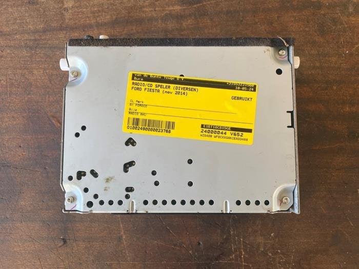Radio/CD Speler (diversen) van een Ford Fiesta, Auto-onderdelen, Gebruikt, -, -, Ford