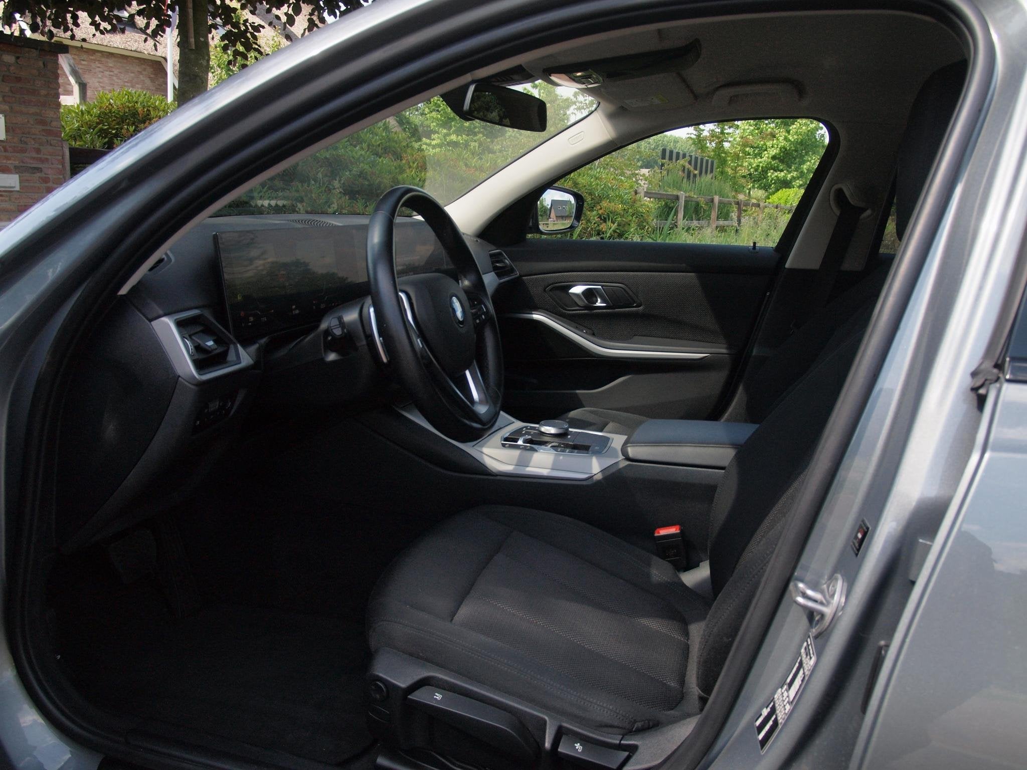BMW 3-serie Touring 318i | Virtual Cockpit | Facelift Model, Automaat, Gebruikt, Euro 6, Automatische klimaatregeling