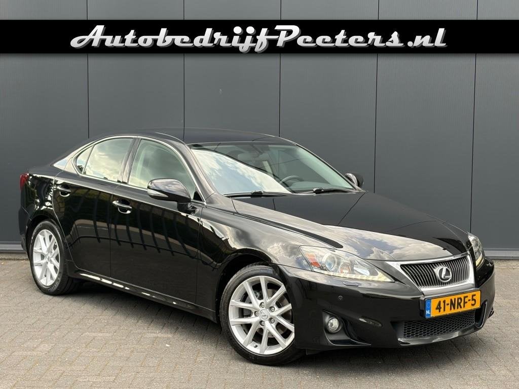 Lexus IS IS 250 Aut. Leder Navi Camera Cruise PDC Trekhaak N, Auto's, Achterwielaandrijving, Gebruikt, 1505 kg, Zwart