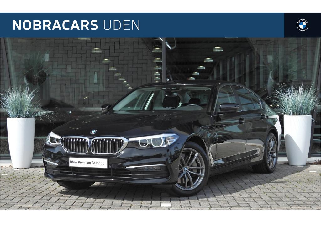 BMW 5 Serie 530e Automaat / Comfortstoelen / Achteruitrijcam, 1998 cc, Achterwielaandrijving, Gebruikt, 4 cilinders