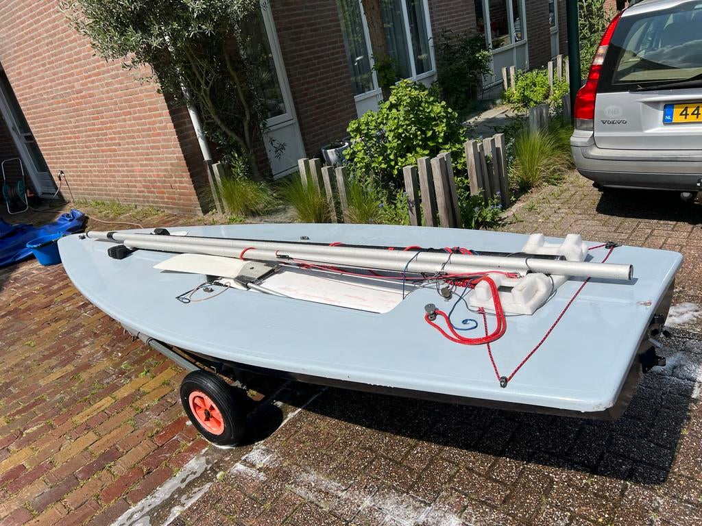 Laser zeilboot met strand trailer - Klaar om te varen!, Watersport en Boten, Ophalen of Verzenden, Gebruikt, Overige typen, Zeilboot