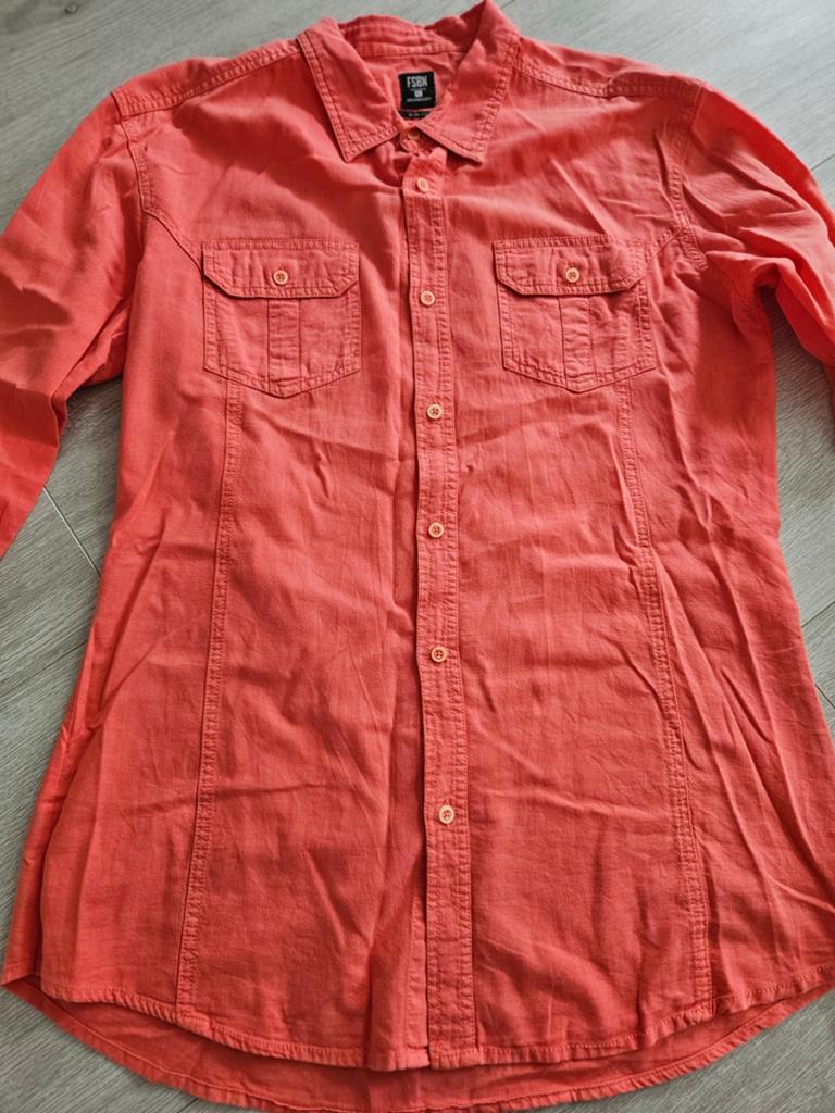 Herenblouse oud roze zalm mt L zgan, Kleding | Heren, Overhemden, Ophalen of Verzenden, Zo goed als nieuw, Roze, Halswijdte 41/42 (L)