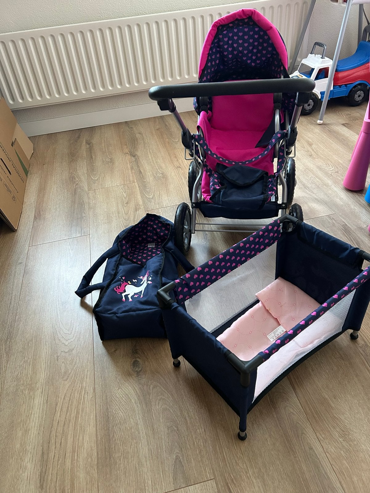 Poppenwagen, wiegje en draagtas set, Ophalen, Zo goed als nieuw, Meisje